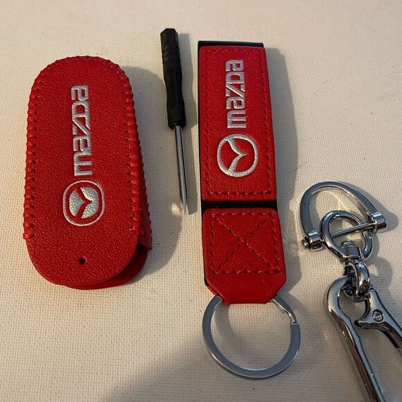 Mazda Key Fob Keychain in Red Leather & Fob Case Cover in Red Leather NWT - Picture 4 of 7